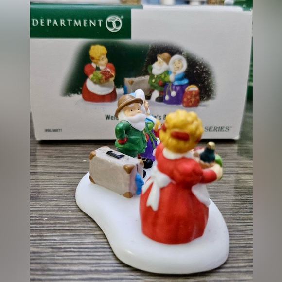 Department 56 Welcome To Nettie's B&B - Picture 4 of 7